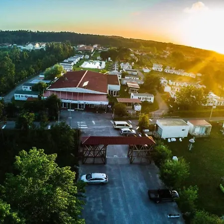 Natur Camping Bungalow T2 - 18 Ferienhaus Pataias